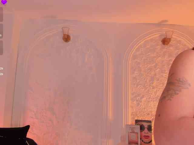 SophieHouston webcam