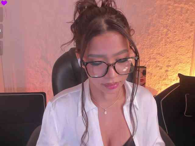 SophieHouston webcam