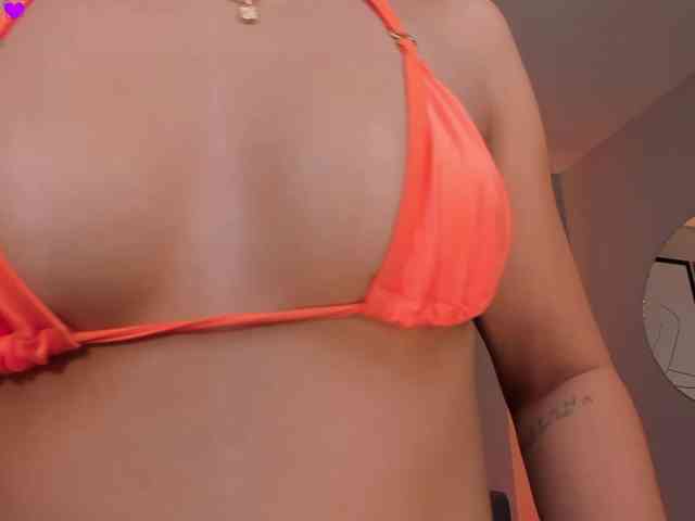 SophieHouston webcam