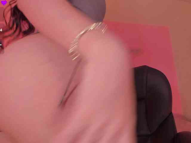 SophieHouston webcam