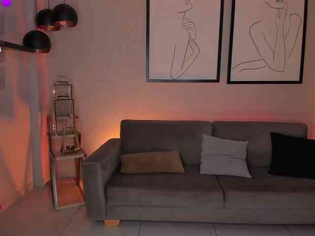 SophieHouston webcam