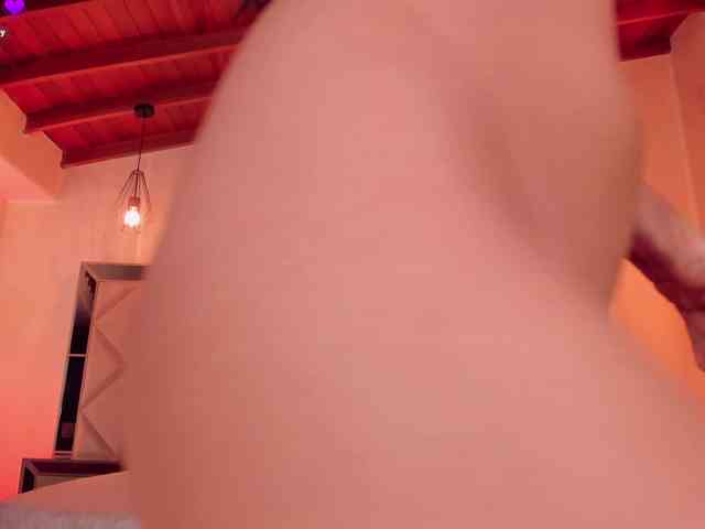 SophieHouston webcam