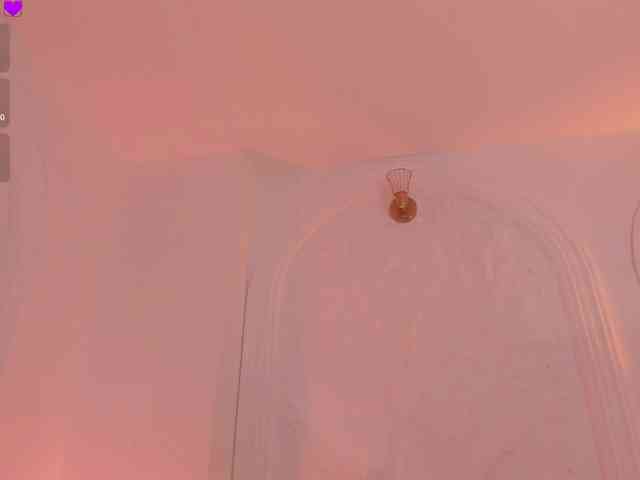 SophieHouston webcam