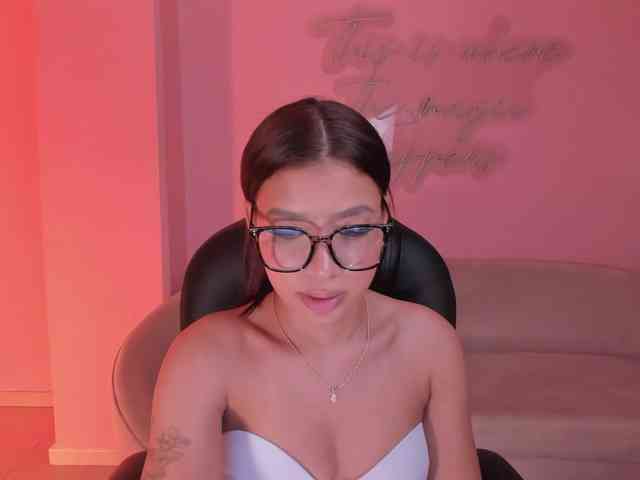 SophieHouston webcam