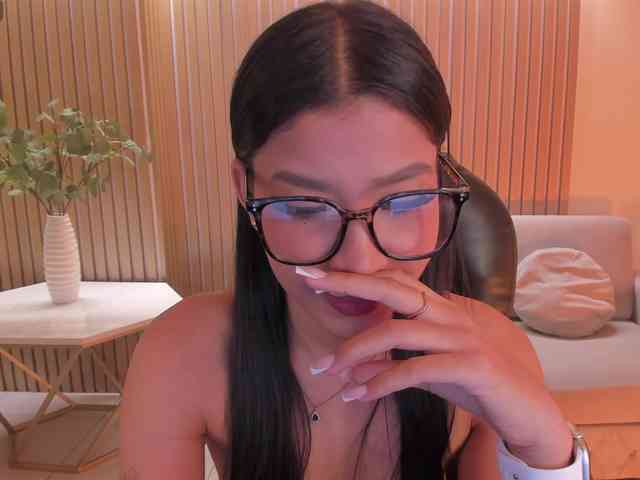 SophieHouston webcam