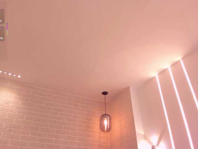MilaLawrence live cam on BongaCams