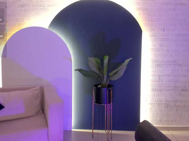 MilaLawrence's BongaCams show and profile