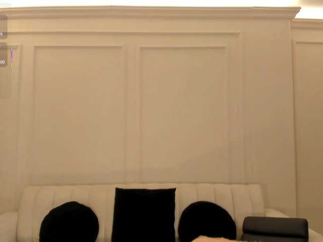 MilaLawrence live cam on BongaCams