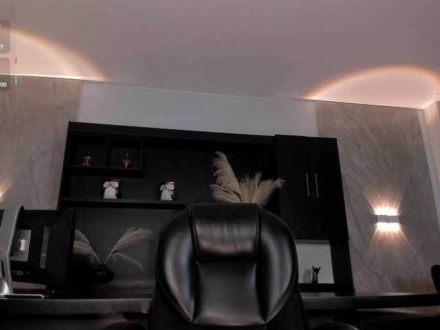 MilaLawrence live cam on BongaCams