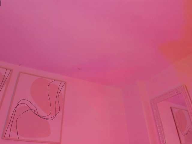 MilaLawrence live webcam show