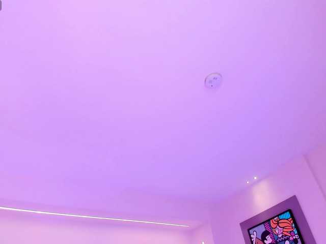 MilaLawrence live cam on BongaCams