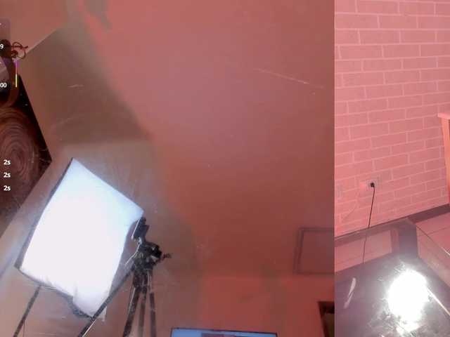 MilaLawrence live webcam show