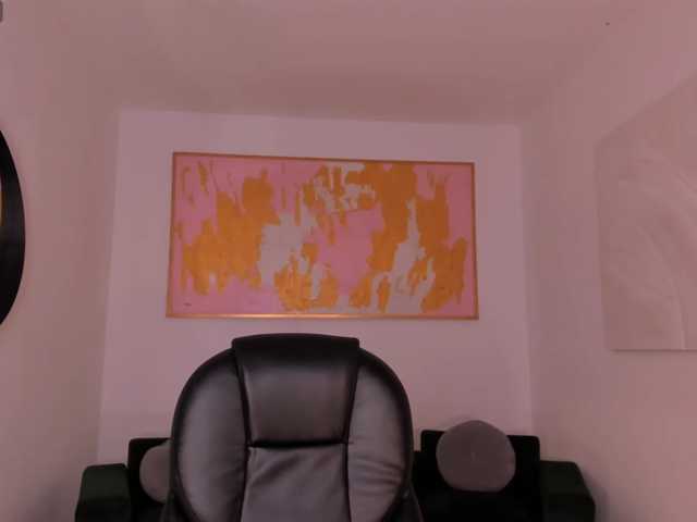 MilaLawrence live cam on BongaCams