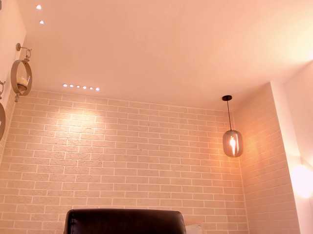 MilaLawrence live cam on UnifiedCams