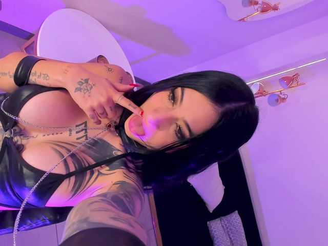 MilaLawrence's BongaCams show and profile