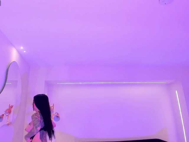 MilaLawrence's BongaCams show and profile