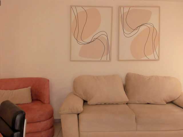 MilaLawrence live cam on BongaCams
