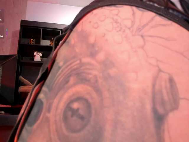 MilaLawrence live cam on BongaCams