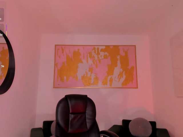 MilaLawrence live cam preview