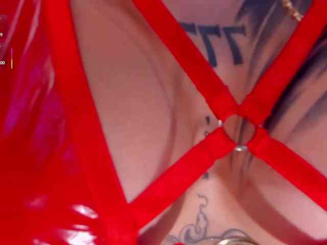 MilaLawrence webcam