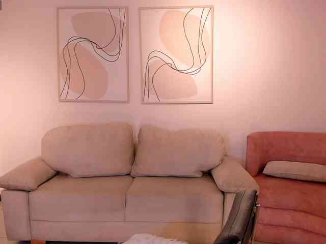 MilaLawrence webcam