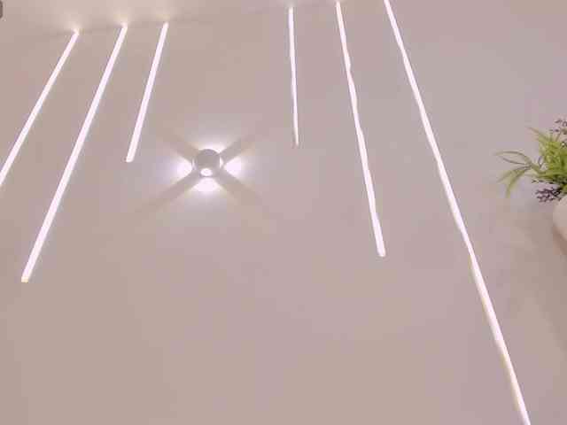 MilaLawrence webcam