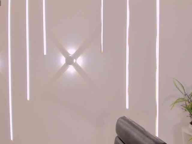 MilaLawrence webcam
