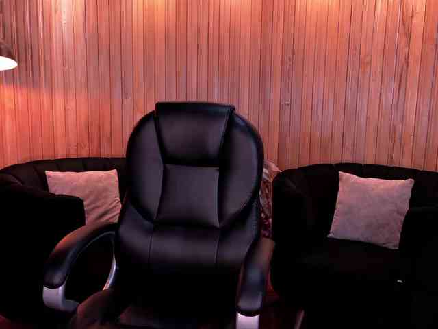 MilaLawrence webcam