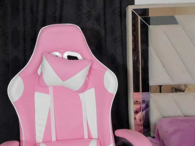 evelin-33 live cam on BongaCams
