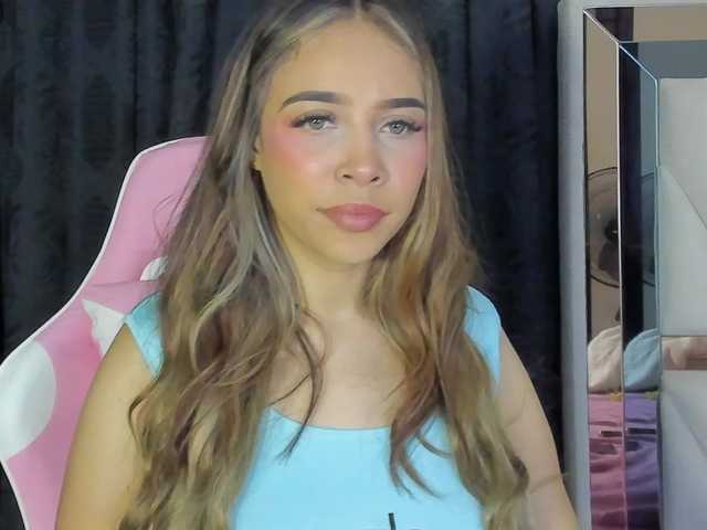 evelin-33 live cam on BongaCams