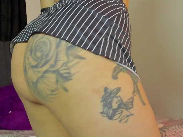 evelin-33's BongaCams show and profile