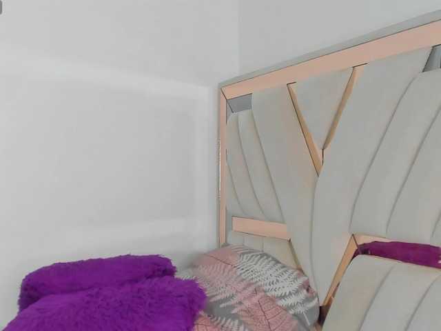 evelin-33 live cam on BongaCams