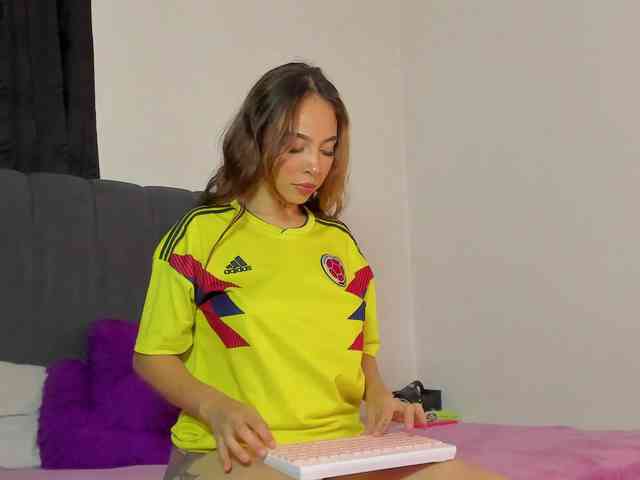 evelin-33 evelin-33