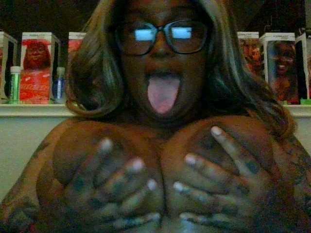 ShabrimDaModel live cam on BongaCams