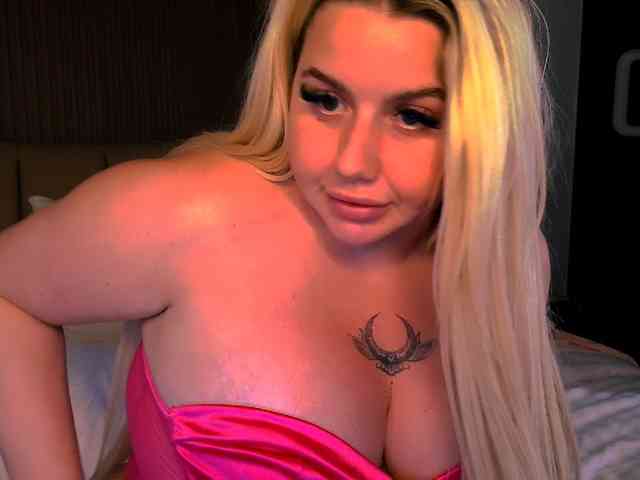 KaylaDoll webcam