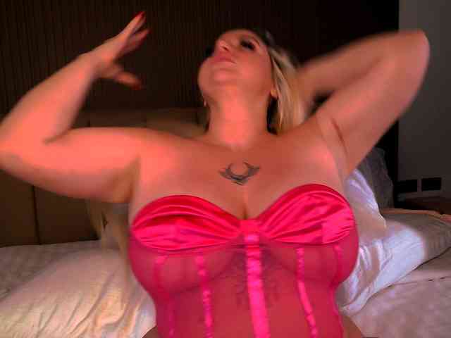 KaylaDoll webcam