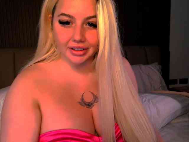 KaylaDoll webcam
