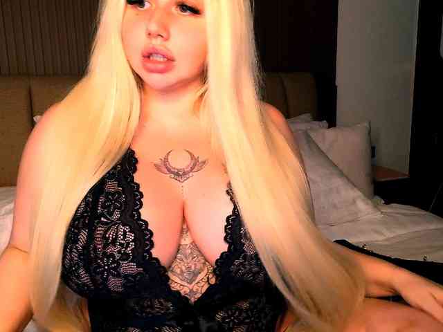 KaylaDoll webcam