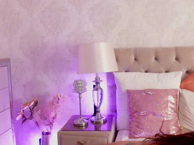 AnnaKarina live cam on BongaCams