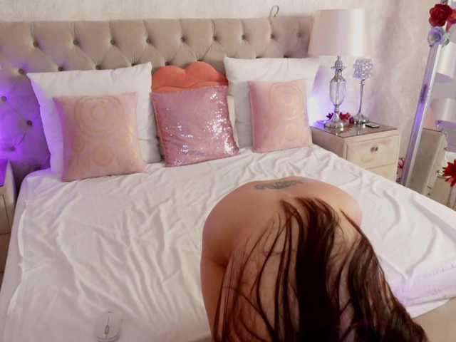 AnnaKarina live cam on BongaCams