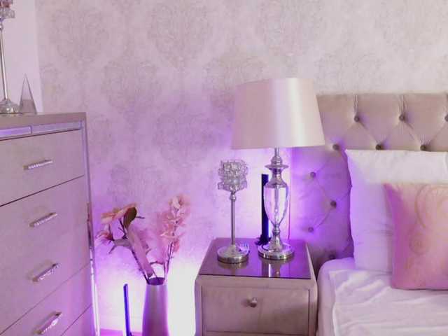 AnnaKarina live cam on BongaCams