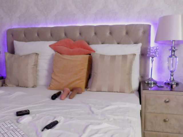 AnnaKarina live cam on BongaCams