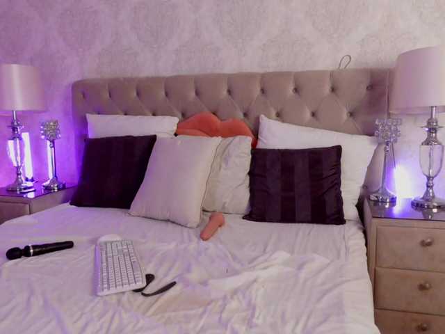 AnnaKarina live cam on BongaCams