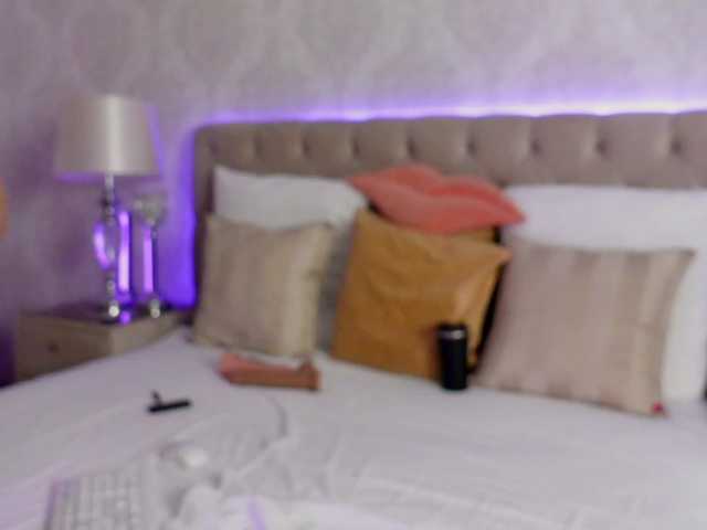 AnnaKarina live cam on BongaCams