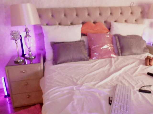 AnnaKarina live cam on BongaCams