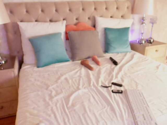 AnnaKarina live cam on BongaCams