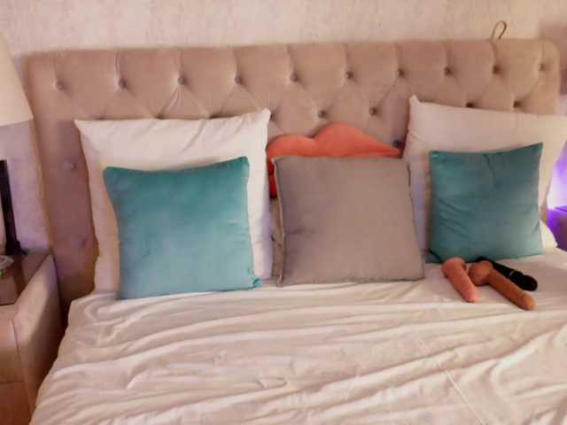 AnnaKarina, en vivo ahora en BongaCams