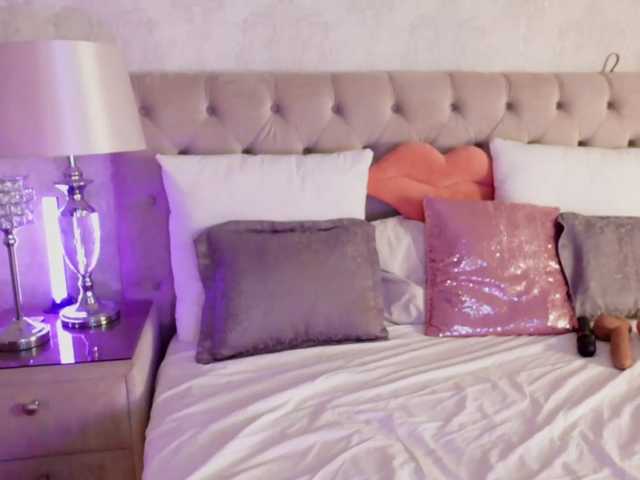AnnaKarina live cam on BongaCams