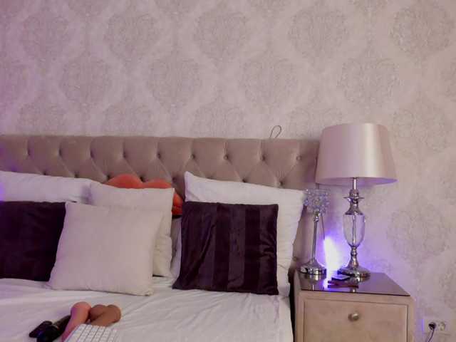 AnnaKarina live cam on BongaCams