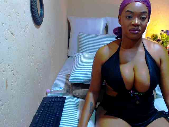 NughtySquirtAngel01 webcam